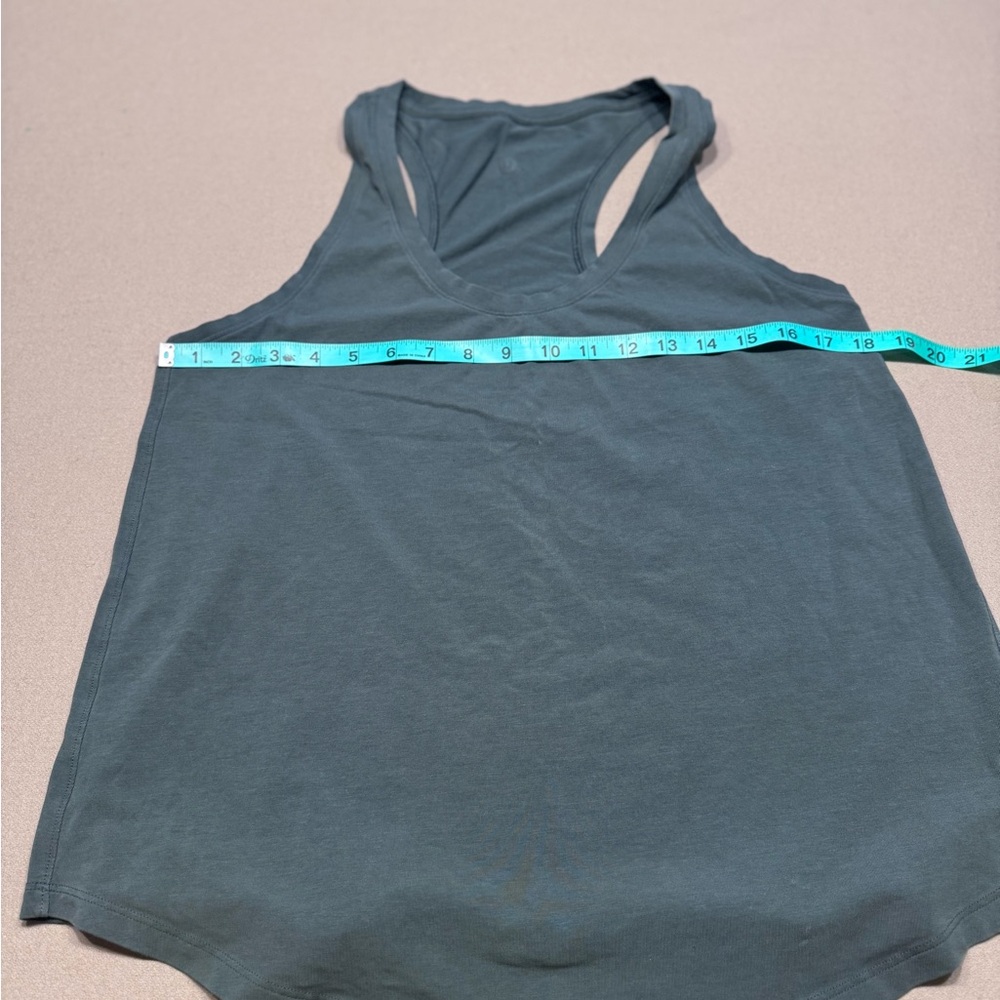 lululemon athletica Deep Olive Scoop Neck Tank - Picture 5 of 6